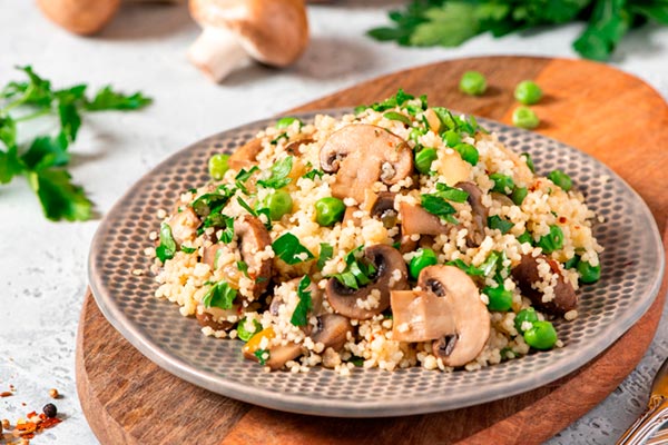 Кускус с грибами