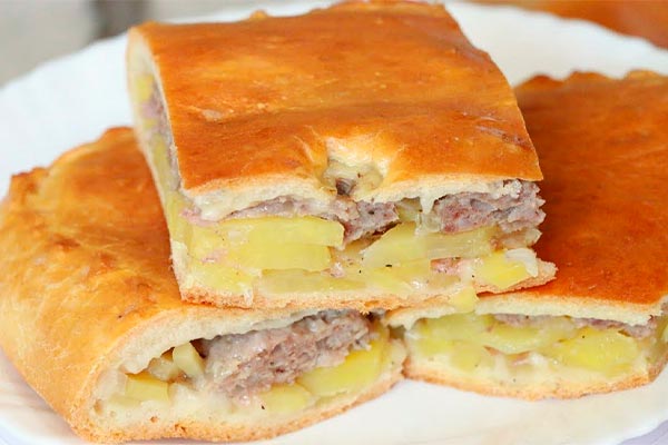 Пирог с мясом и картошкой
